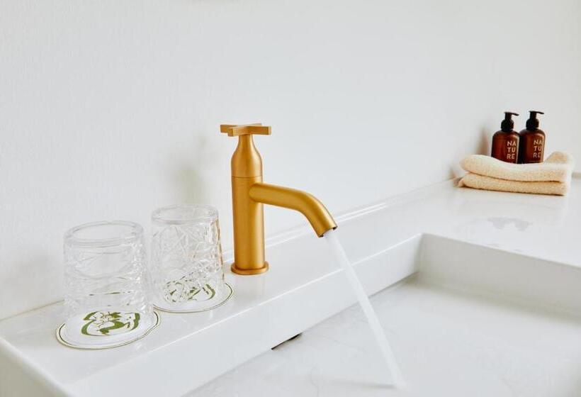 スタンダードルーム, Boutiquehotel Zum Goldenen Hirschen