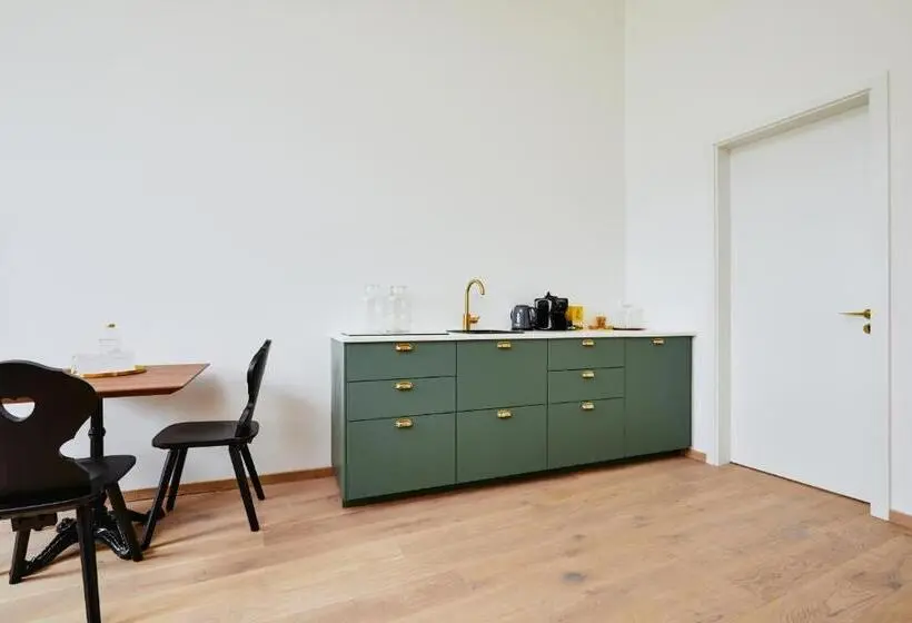 スタンダードルーム, Boutiquehotel Zum Goldenen Hirschen