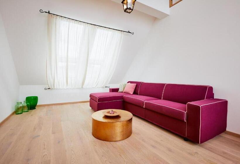 스탠다드 룸, Boutiquehotel Zum Goldenen Hirschen