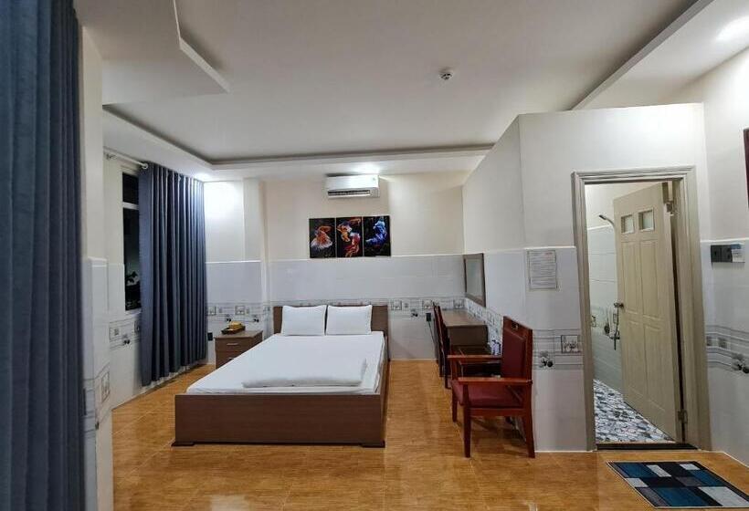 اتاق استاندارد با تخت بزرگ, Khách Sạn Cốc Cốc