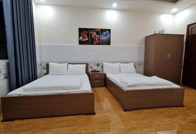 اتاق استاندارد سه نفره, Khách Sạn Cốc Cốc