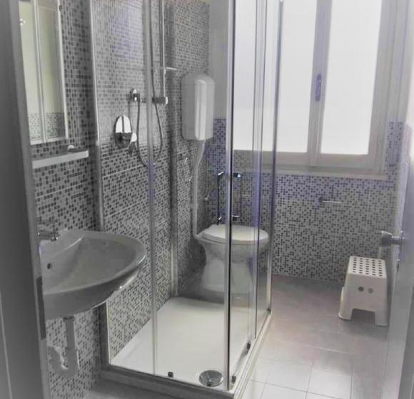 חדר קלאסי לארבעה, Enrica