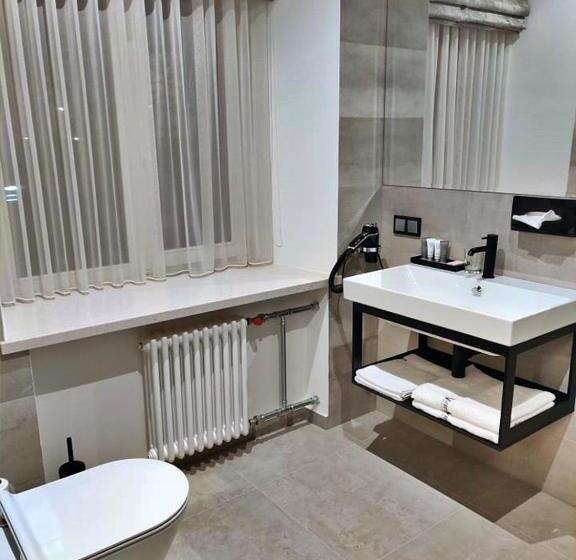 اتاق سوپریور خانوادگی, Vvinn