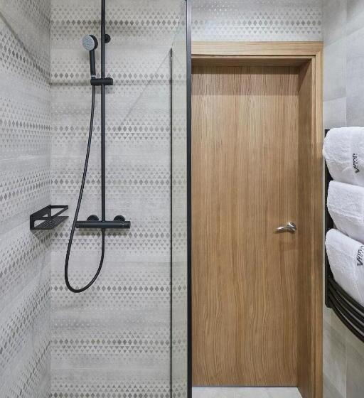 اتاق سوپریور خانوادگی, Vvinn