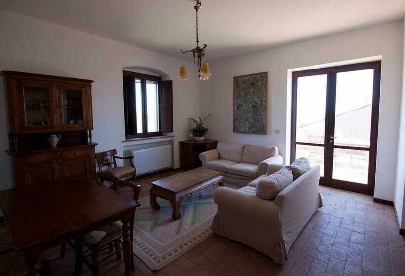 آپارتمان 1 خوابه با تراس, Agriturismo Podere Santa Virginia