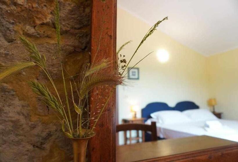 Номер Стандарт Вид на Сад, Agriturismo Podere Santa Virginia