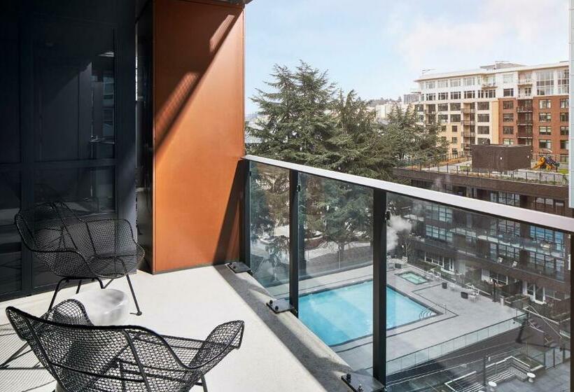 스탠다드 스튜디오, Level Seattle Downtown  South Lake Union