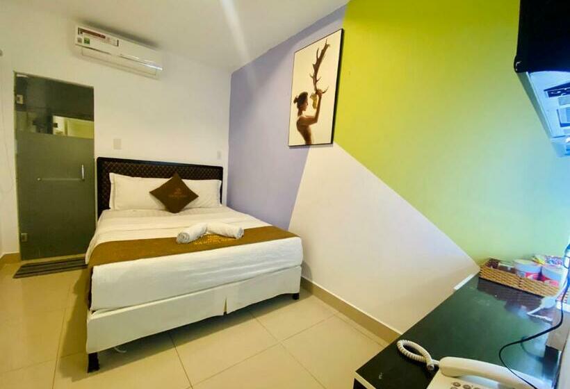 Standard Room, Saigon Rose