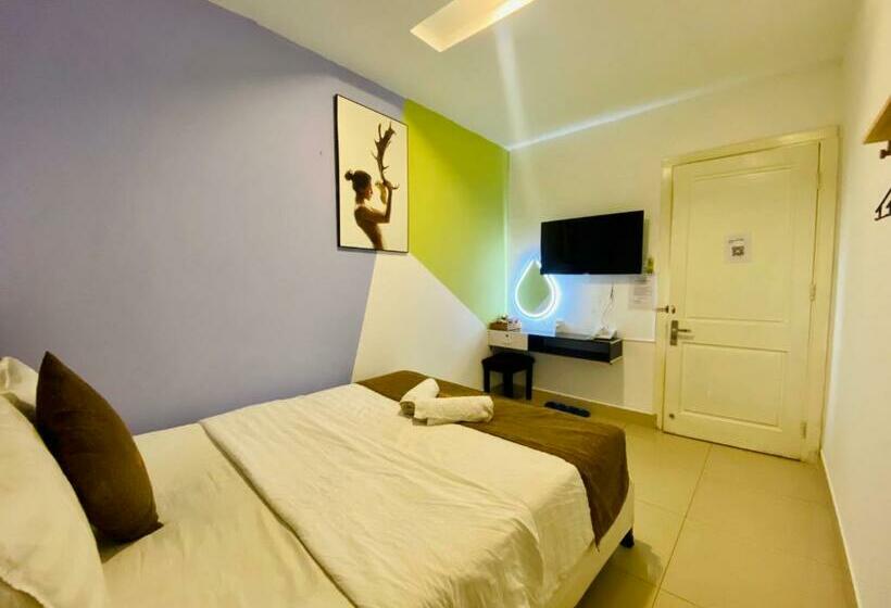 Standard Room, Saigon Rose