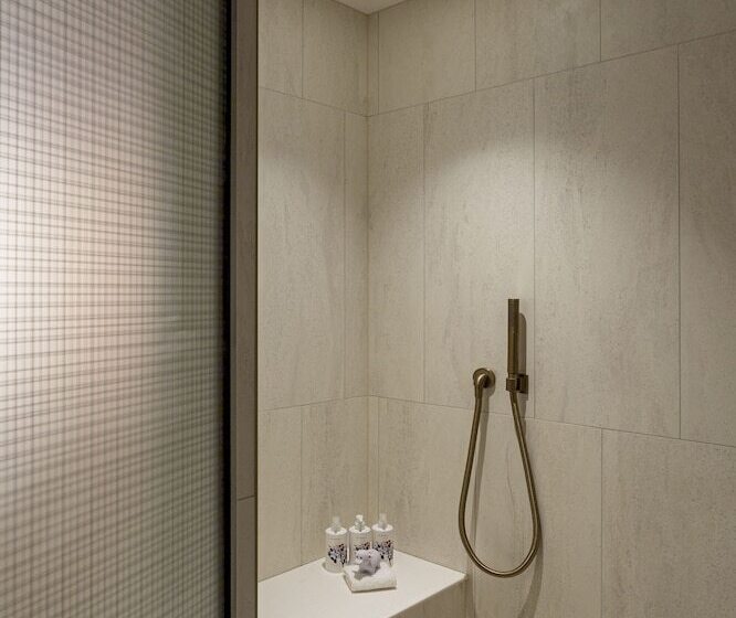 اتاق استاندارد با تخت بزرگ, Virgin Hotels Edinburgh