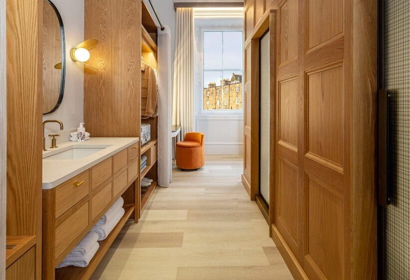 سوییت جونیور, Virgin Hotels Edinburgh