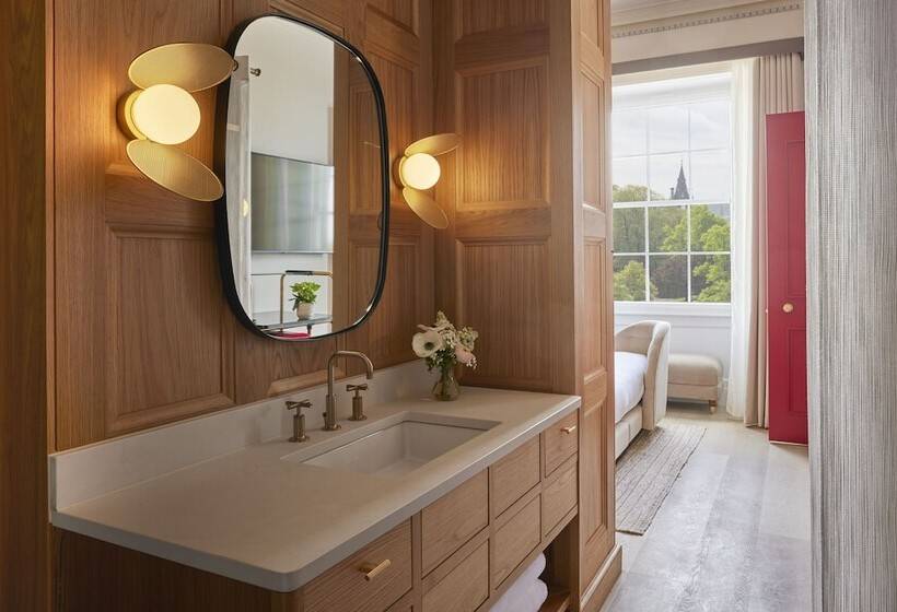 سوییت خانوادگی, Virgin Hotels Edinburgh