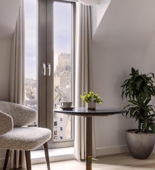 سوئیت با تخت بزرگ, Virgin Hotels Edinburgh