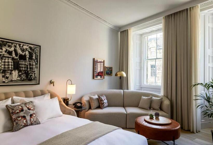 سوییت جونیور, Virgin Hotels Edinburgh
