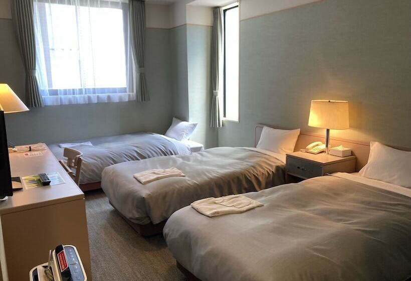 标准三人间, Hamilton Sapporo