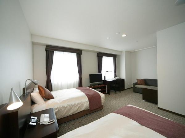 غرفة قياسية لذوى الاحتياجات الخاصة, Jr East Hotel Mets Fukushima