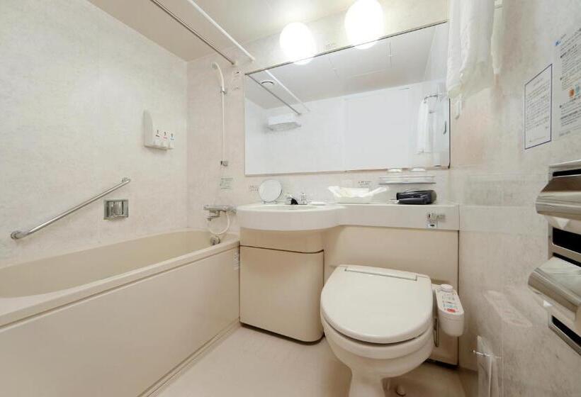 غرفة قياسية ثلاثية, Jr East Hotel Mets Fukushima