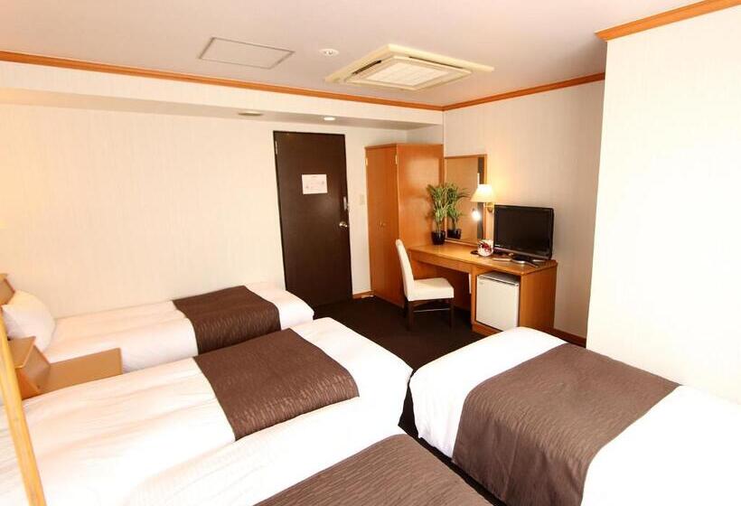 اتاق خانوادگی, Livemax Naha Tomariko