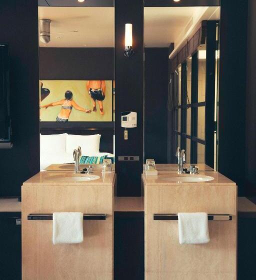 스위트 킹사이즈 침대, With The Style Fukuoka