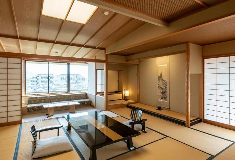 غرفة قياسية, Tokiwa