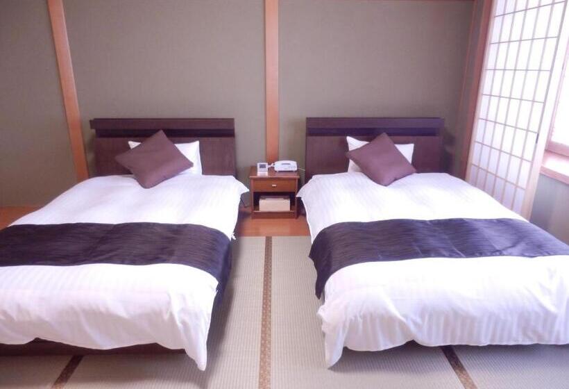 Quarto Superior, Yuya Ruru Saisai