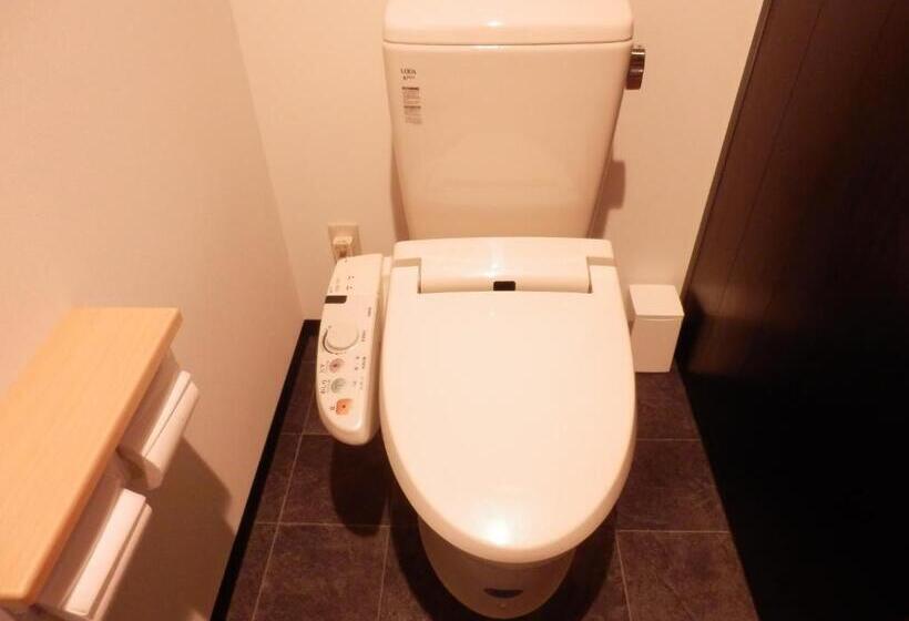 חדר דלוקס, Yuya Ruru Saisai