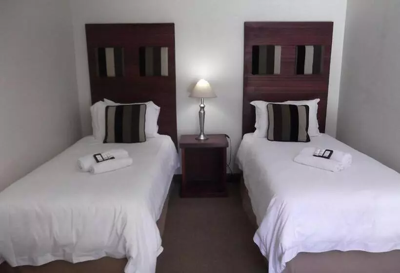 اتاق خانوادگی, Belmont Guest House