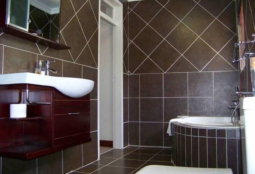 غرفة كومفورت, Belmont Guest House