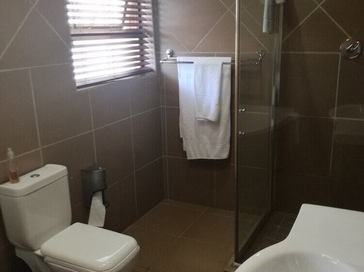 Номер Комфорт, Belmont Guest House