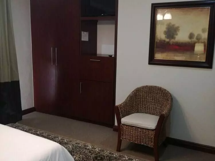 اتاق راحتی, Belmont Guest House