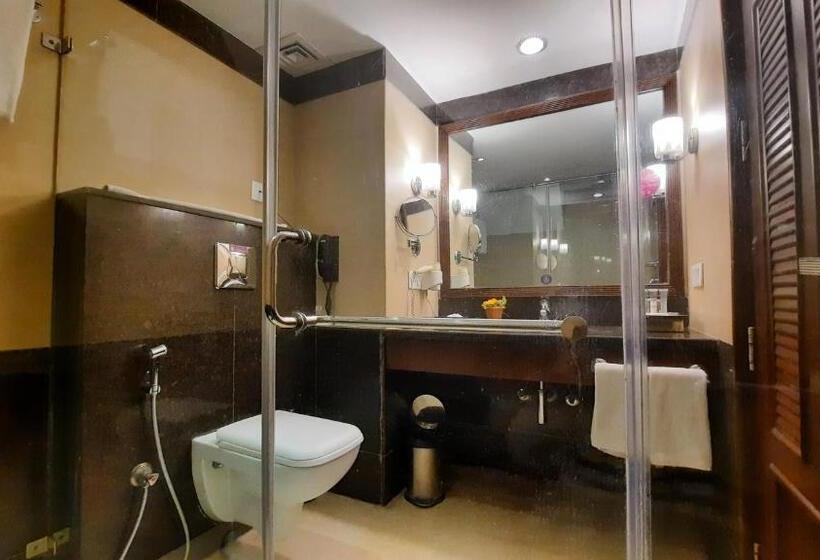Номер Executive, Royal Orchid Fort Resort