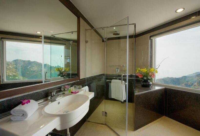Номер Стандарт с Террасой, Royal Orchid Fort Resort