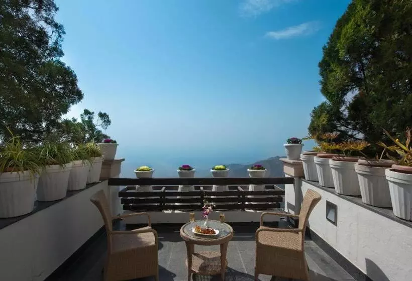 テラス付きスタンダードルーム, Royal Orchid Fort Resort