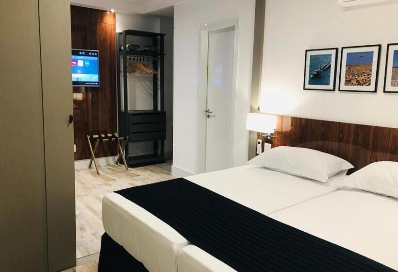 Апартаменты 1 Спальня с Балконом, Flats Monsenhor31   Localizado No Centro Da Cidade