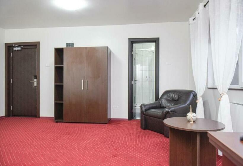 디럭스 룸, Seven Inn