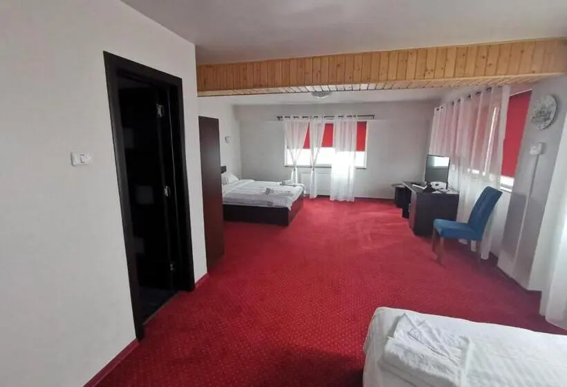 デラックスの４人部屋, Seven Inn