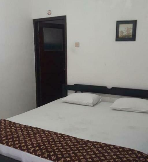 标准间, Koolkost At Tenggilis  Minimum Stay 30 Nights