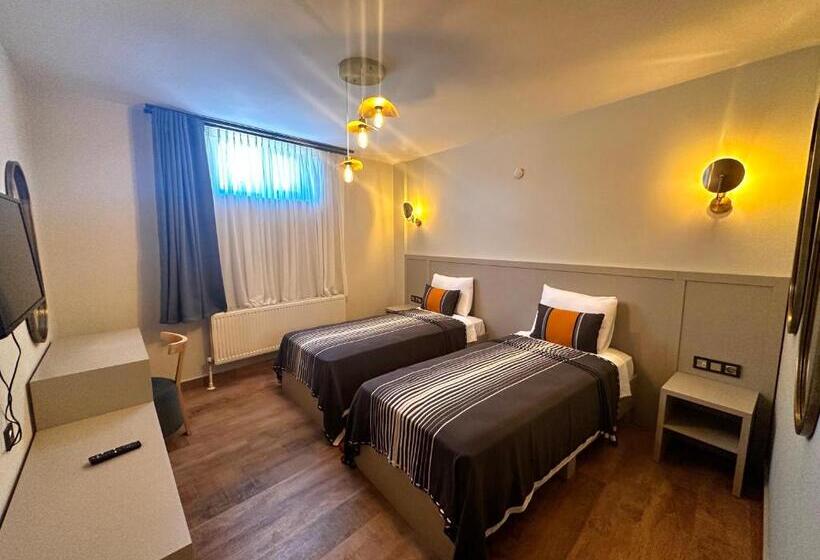 اتاق اکونومی, Oikos Bozcaada