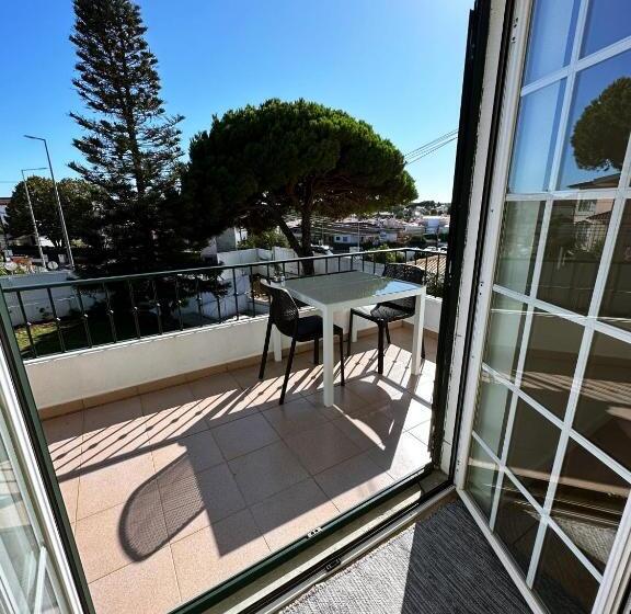 اتاق راحتی سه تخته, Moro S Friends House   Cascais