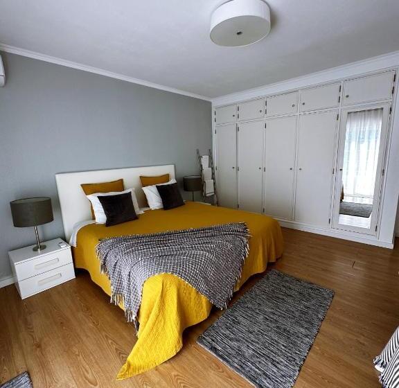 اتاق راحتی سه تخته, Moro S Friends House   Cascais