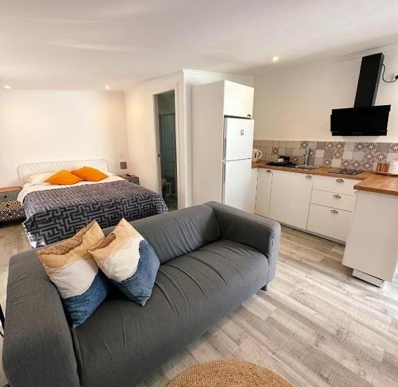 Standard Room, Moro S Friends House   Cascais