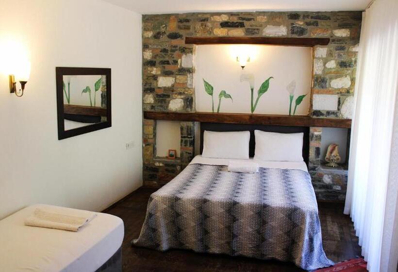 اتاق استاندارد, Pir Efes Konakları