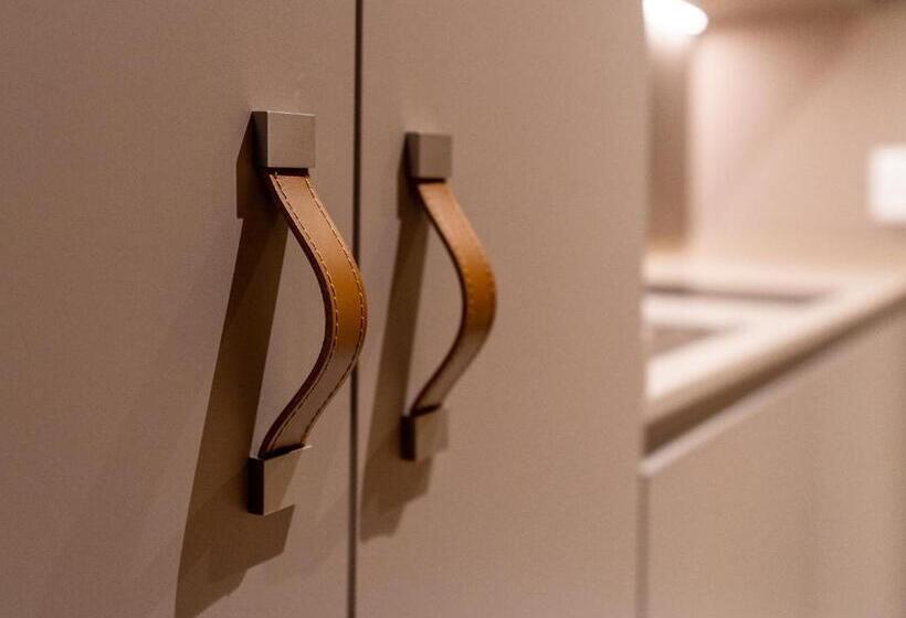 スタンダードインサイドビュールーム, New Opening 2022   Los Lorentes Hotel Bern City