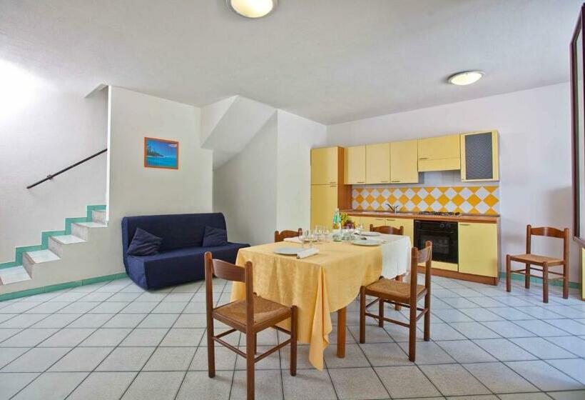 דירת חדר, Porto Ottiolu Residence