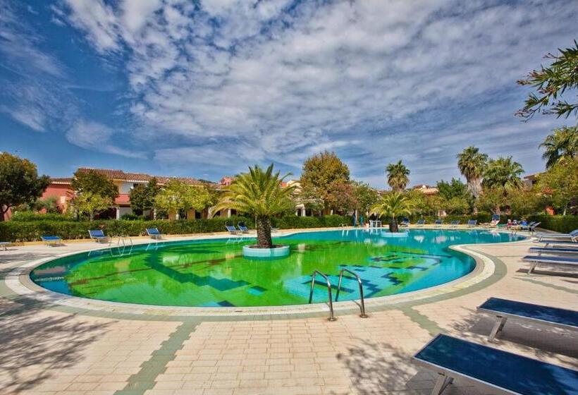 דירת שלושה חדרים, Porto Ottiolu Residence