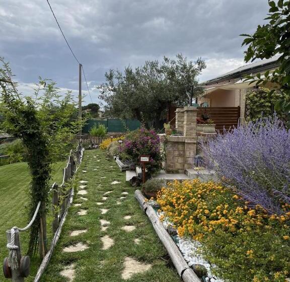 إستوديو ديلوكس, B&b Villa Melania