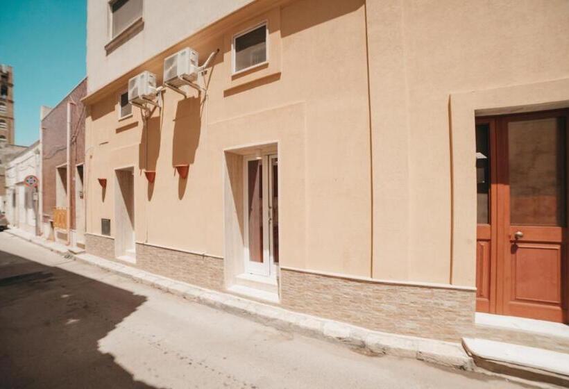 デラックスルーム, G Room