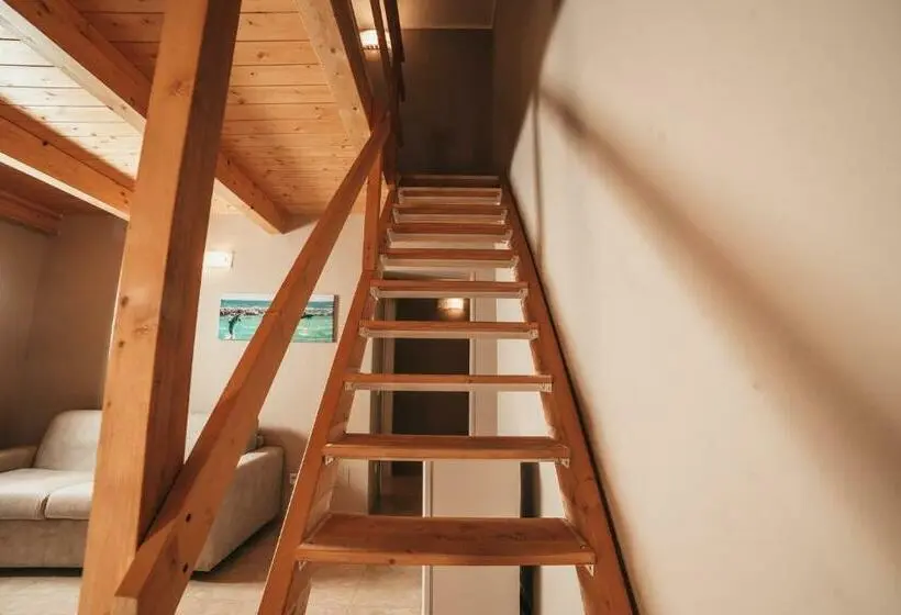 デラックスルーム, G Room