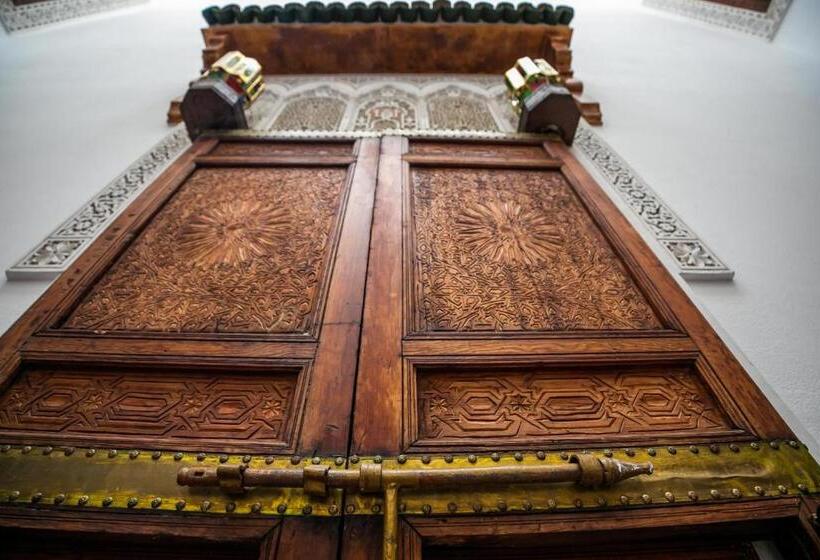 اتاق اکونومی یک تخته, Riad Arabella