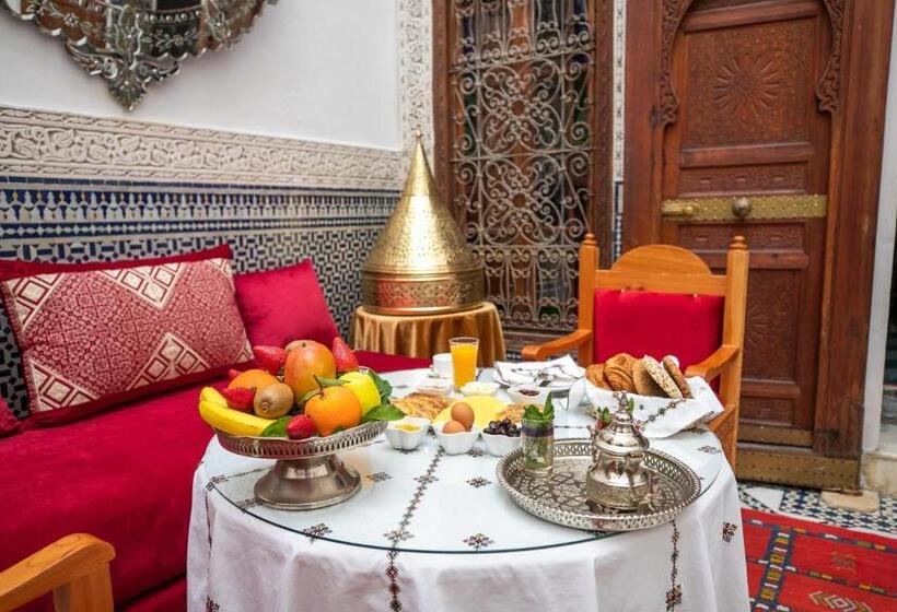 سوییت خانوادگی, Riad Arabella